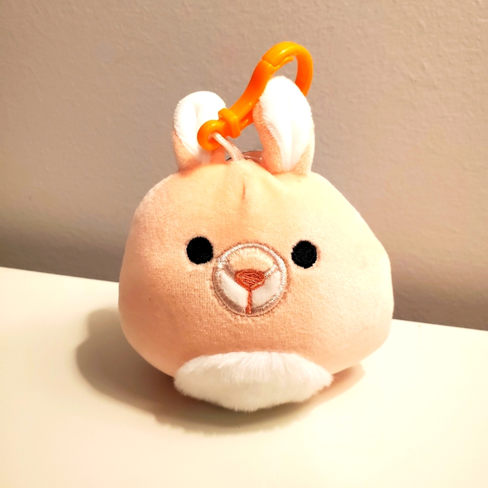 Squishmallows, Quinn the Kangaroo, 3.5 clip-on - Picture 1 of 12